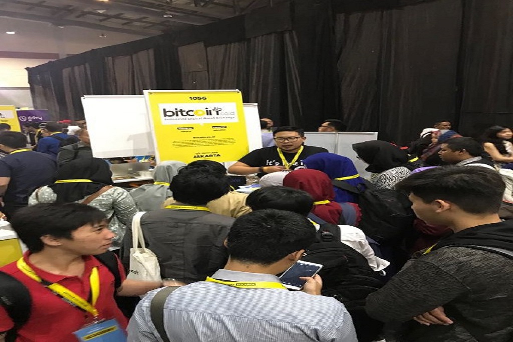 BITCOIN INDONESIA KEREN ABIS, 1 HARI DUA PAMERAN BESAR SEKALIGUS, TECH IN ASIA DAN BRI INDOCOMTECH 2017