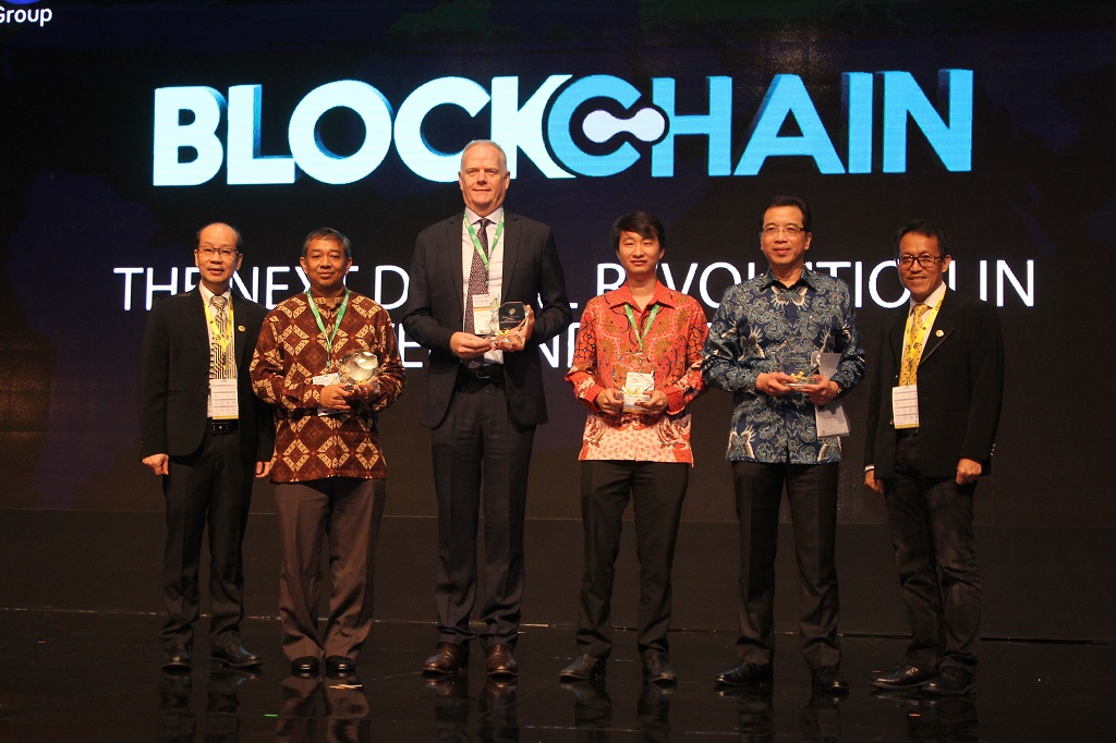 CTI IT INFRASTRUCTURE SUMMIT 2018 HADIRKAN TEKNOLOGI DAN BEST PRACTICE BLOCKCHAIN