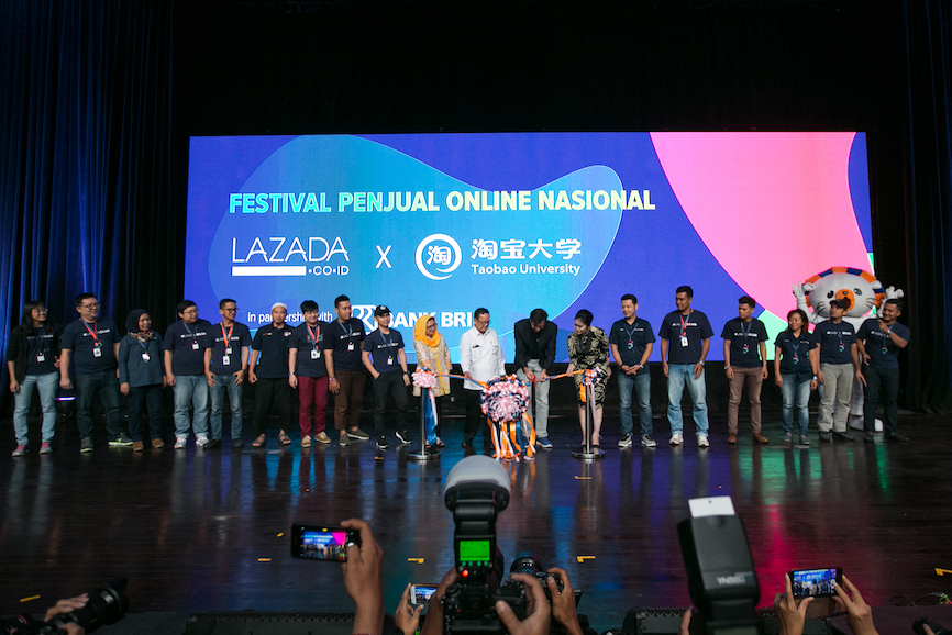 FESTIVAL PENJUAL ONLINE NASIONAL DI LAZADA