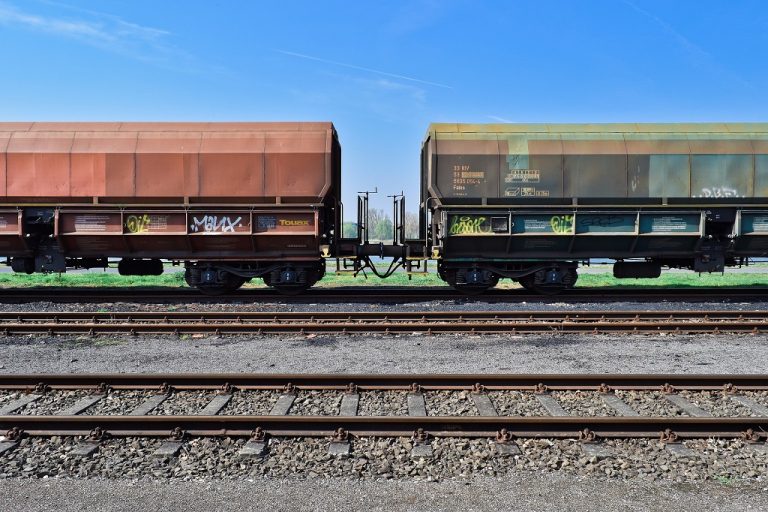 Kereta Api Logistik Siap Terjun ke Bisnis E-Commerce