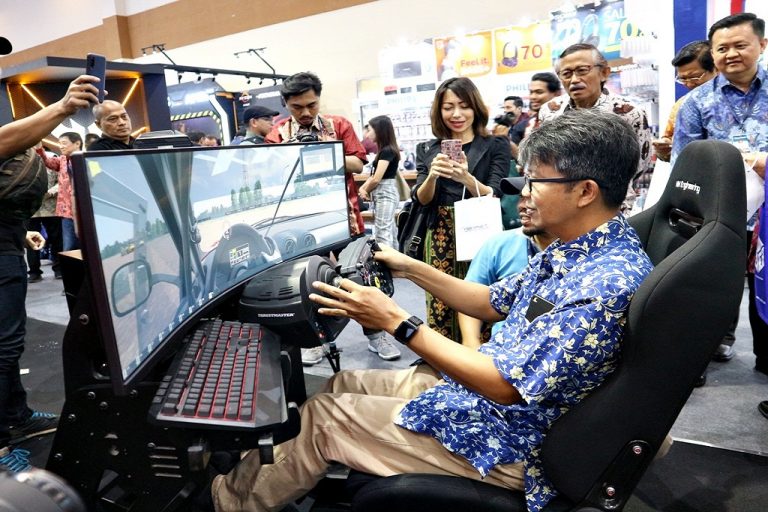 Tren Teknologi untuk Hadapi Revolusi Industri 4.0 di Indocomtech 2019
