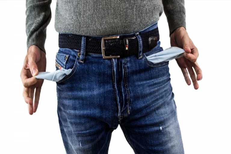 Keuangan Menipis Saat #DiRumahAja? Simak Hal Berikut!