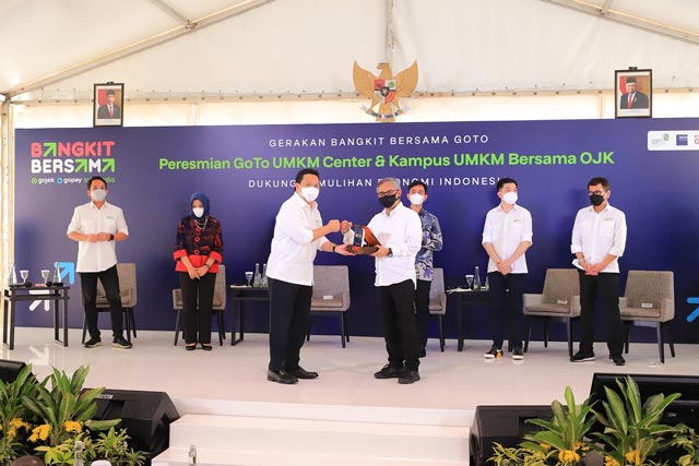 ojk resmikan program kampus umkm bersama