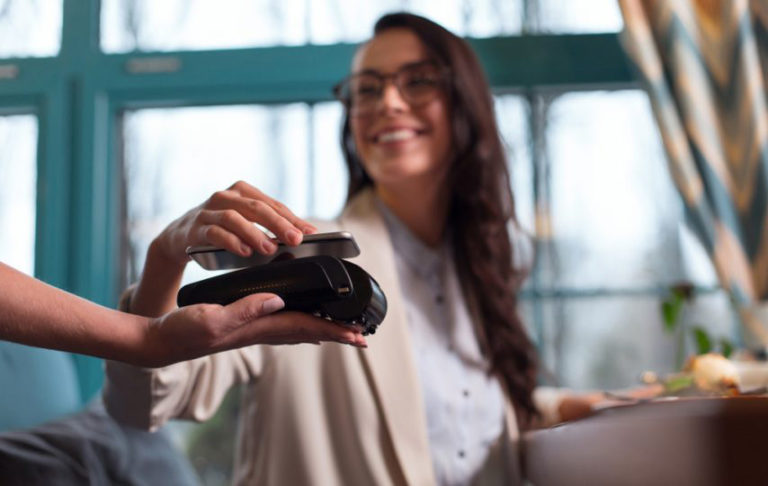 Rekening Ponsel, Mudahnya Bertransaksi dalam Hitungan Menit