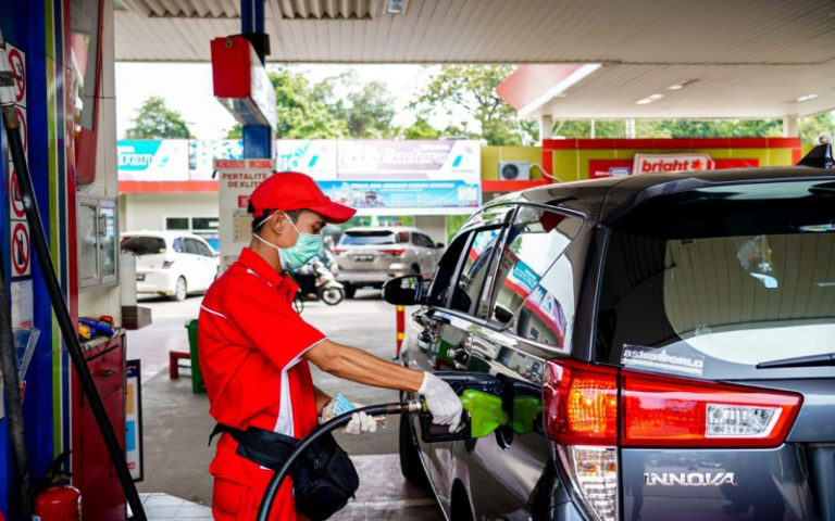 Aduh Pertamina! Premium Dihapus, Gaji Karyawan Dipotong
