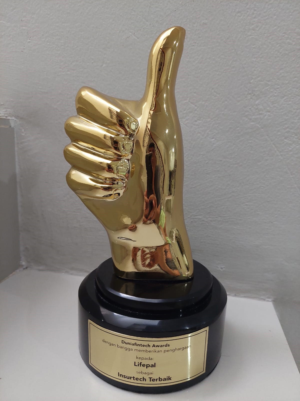 lifepal raih penghargaan insurtech terbaik di duniafintech awards