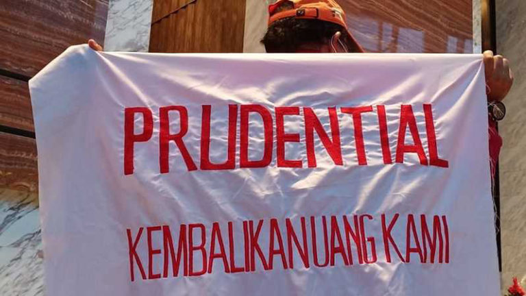 Kemarin Belum “Putus”, Nasabah Korban Unit Link Kembali Datangi Kantor OJK