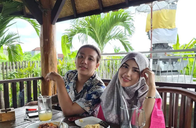 Investasi Bodong Berkedok Robot Trading Dibongkar Pasangan Selebritis Ini