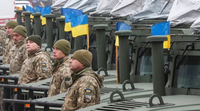 perlengkapan militer ukraina
