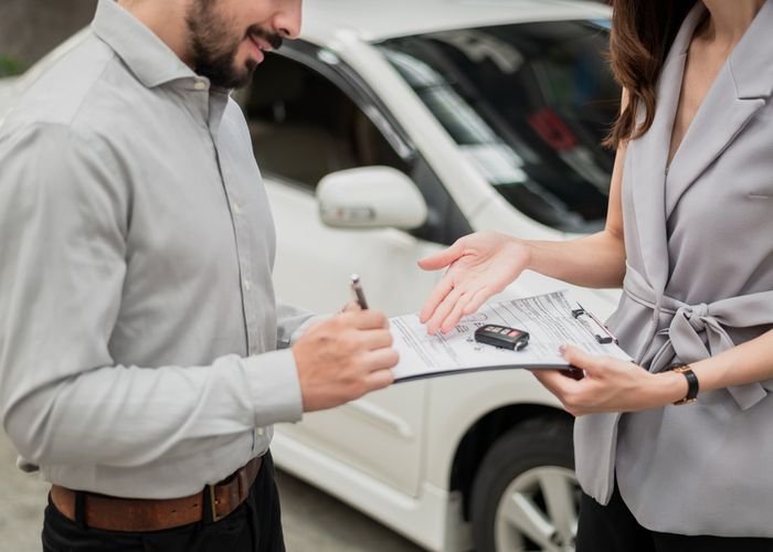 Perbedaan Asuransi dan Garansi Mobil