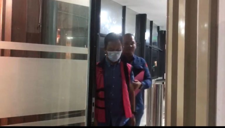 Tambah Lagi Pejabat Kementerian Terciduk Korupsi, Kali Ini Baja Targetnya