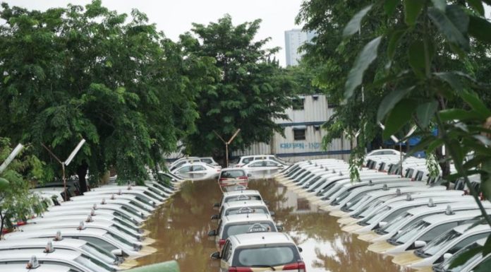 asuransi mobil kena banjir