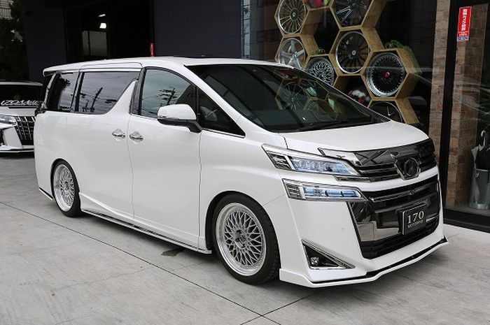 Harga Mobil Vellfire