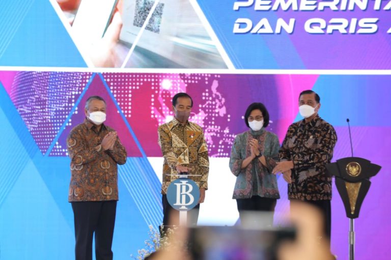 Pemerintah Keluarkan Kartu Kredit dan QRIS Antar Negara