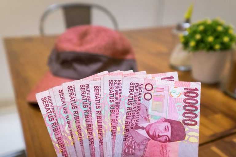 Pinjaman Online Cepat Cair Untuk Supir Taksi Online, Intip Yuk !