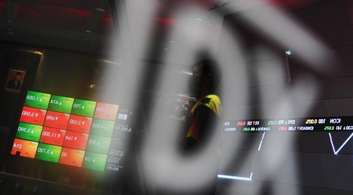 top gainer saham hari ini