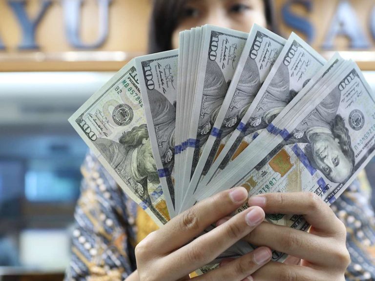 Dollar ke Rupiah Hari Ini, Simak Kurs Selengkapnya di Sini