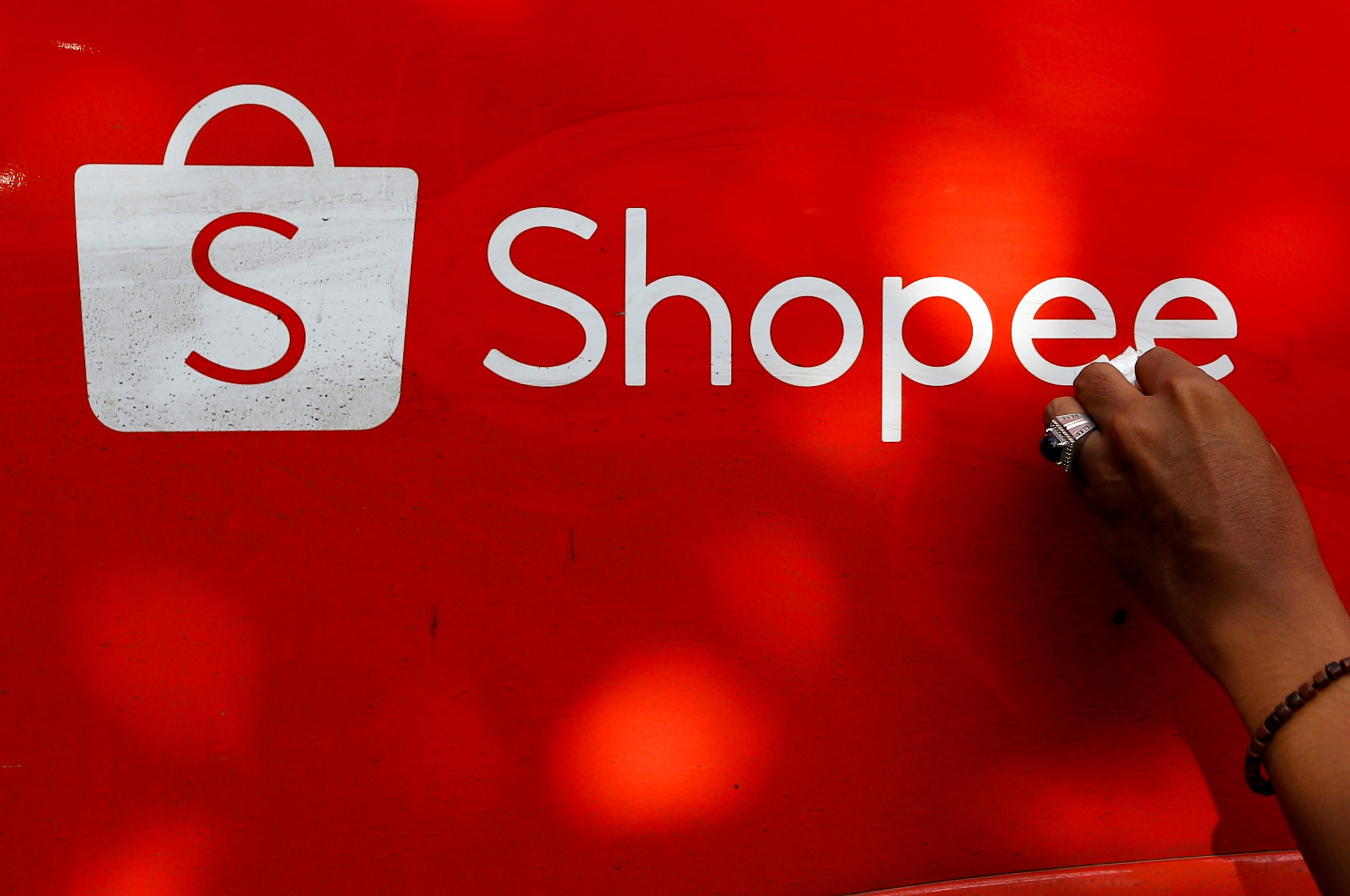 Cara Mendapatkan Voucher Gratis Ongkir dan Cashback Shopee