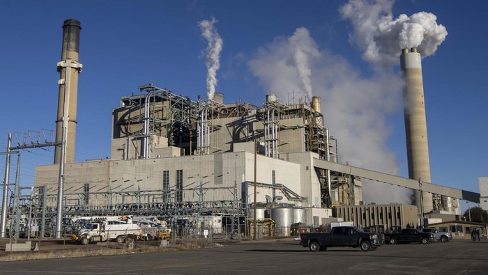 Kementerian ESDM Pensiunkan PLTU