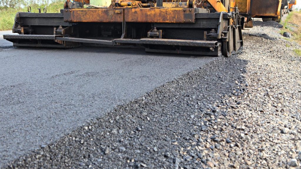 Pemerintah Larang Impor Aspal