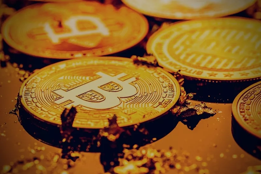 Alasan Pertimbangkan Investasi Bitcoin