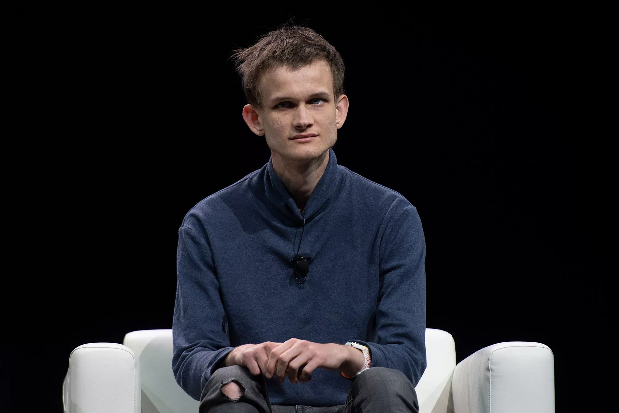 Vitalik Buterin: Kita Bermain Api dengan Masa Depan Kebebasan