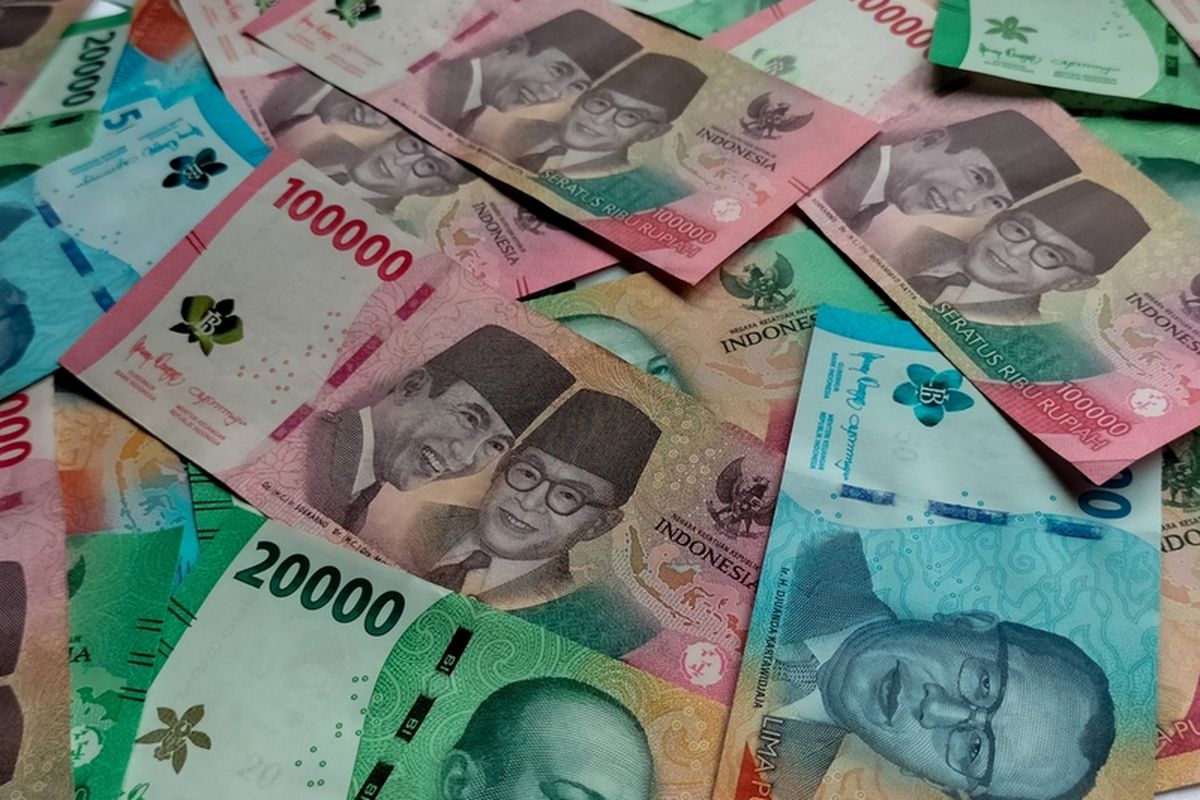 Rupiah Merosot, IHSG, dan SBN Tergulung Gelombang Jual