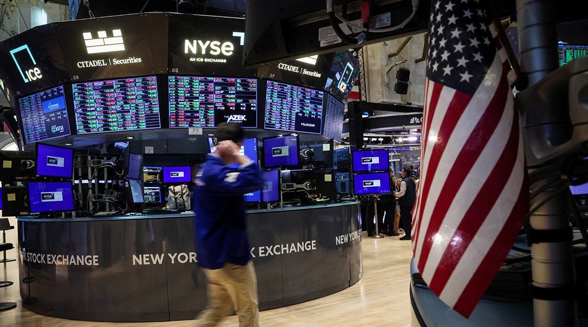 September Kelabu Telah Dilalui, Wall Street Awali Oktober di Zona Negatif