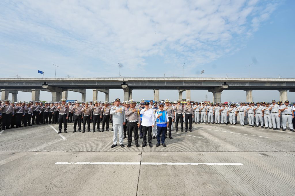 Menhub Dudi Saat Penutupan Oneway