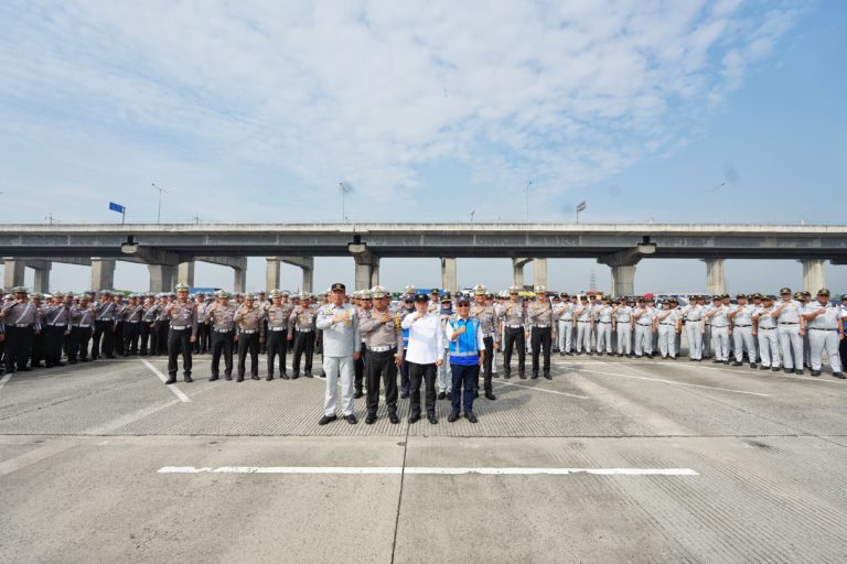 Menhub Dudi Saat Penutupan Oneway