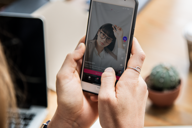 Qiscus kerja sama dengan tiktok