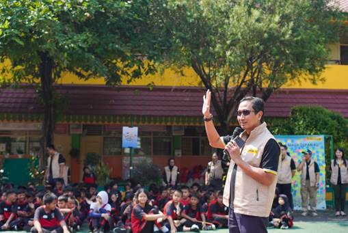 Maybank Literasi keuangan ke anak sekolah