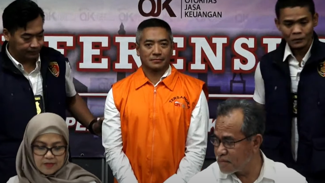 Adrian Gunadi ditangkap polisi