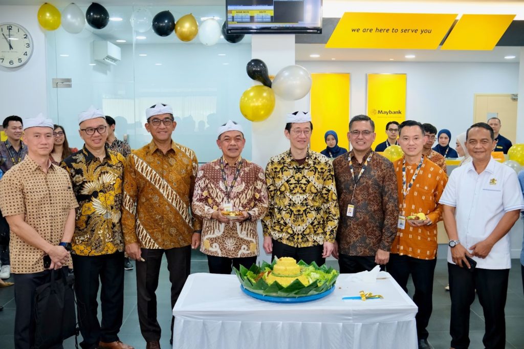 Peresmian cabang baru Maybank Indonesia