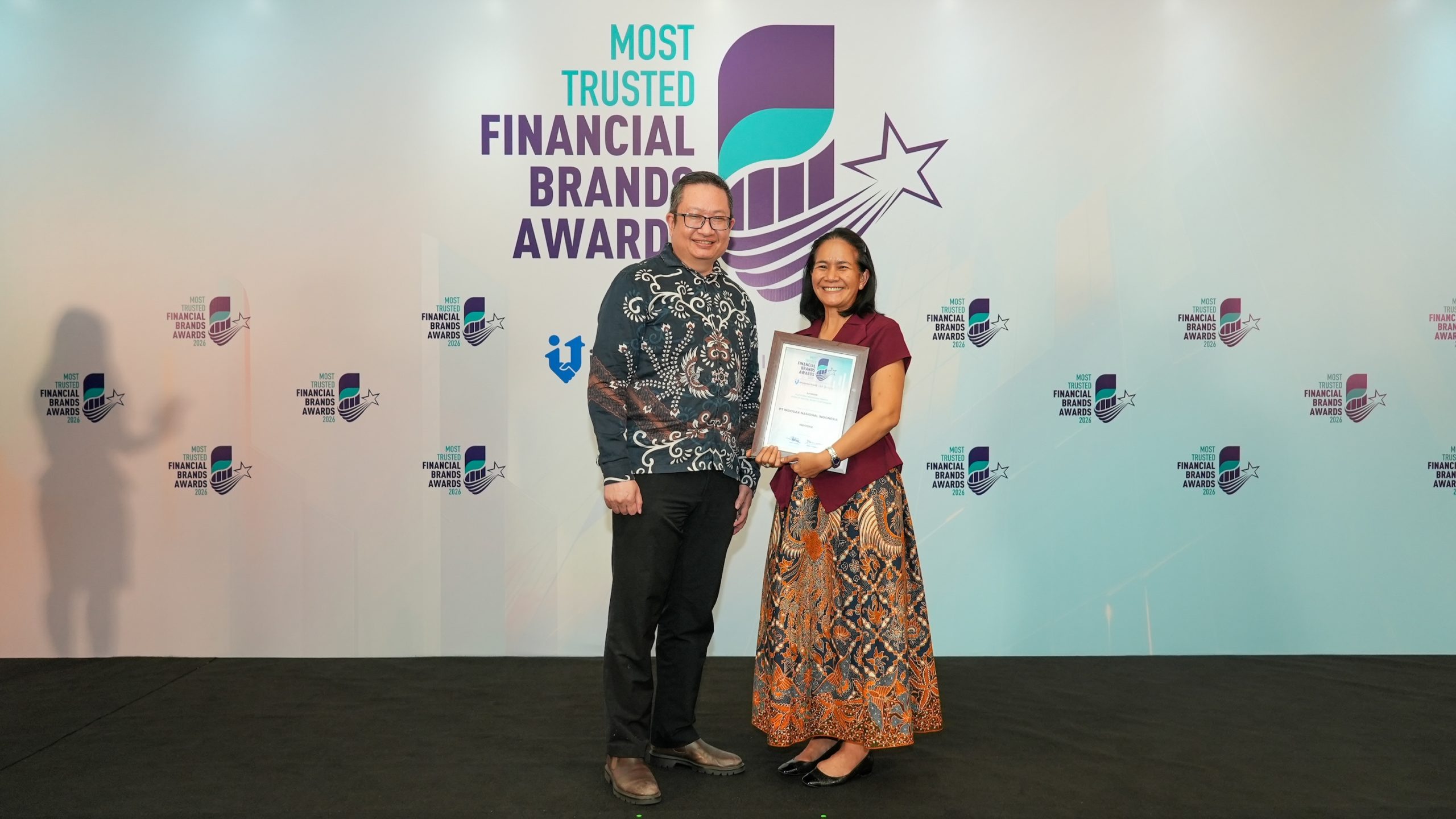 Investortrust Award - INDODAX_CMO Aloysia