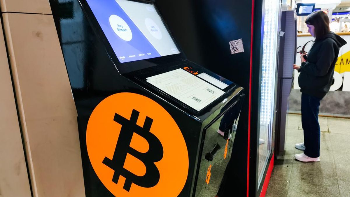 apa itu atm bitcoin 2